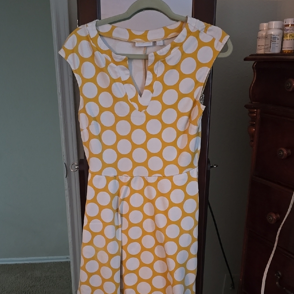 New York & Company Yellow and White Patterned Top